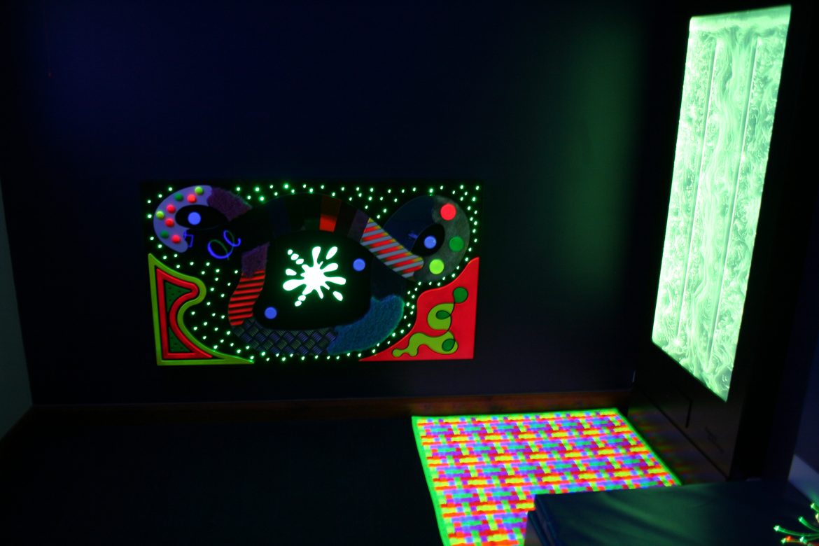Sensory Dark Room - UV Ripple mat and UV Tactile Panel