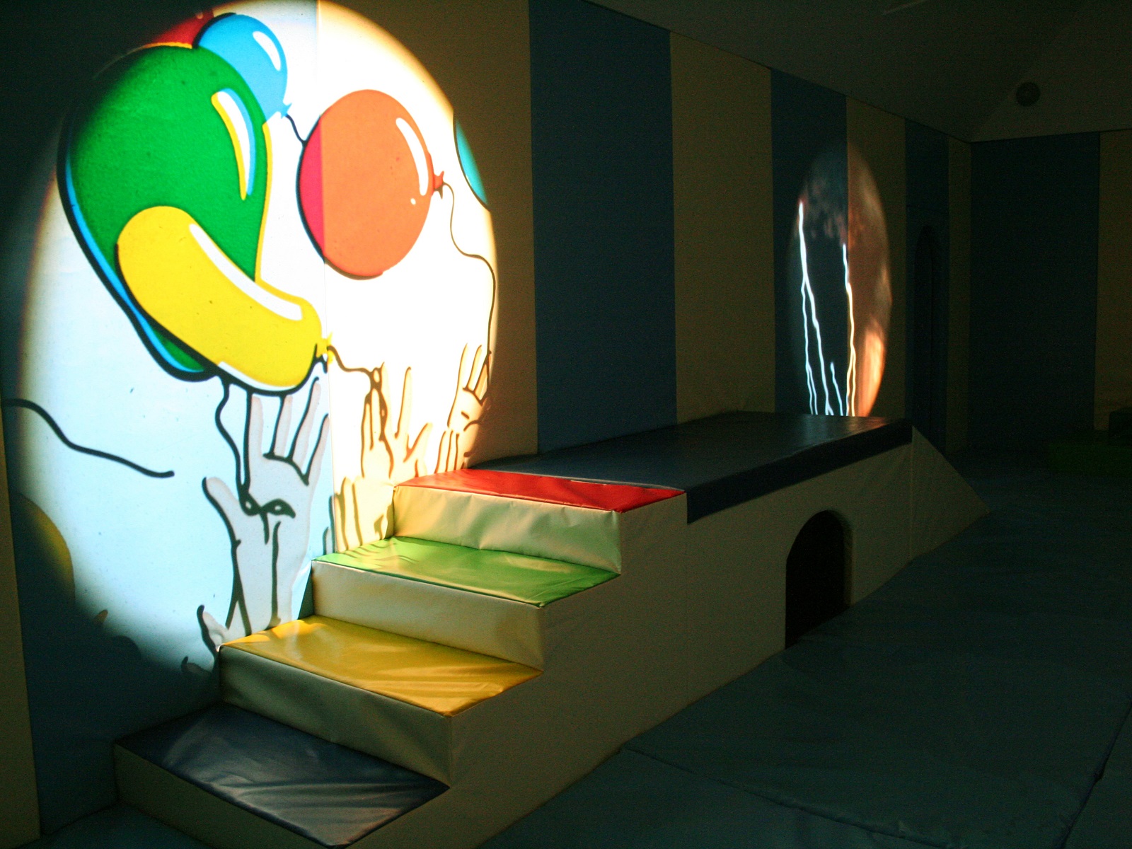 Interactive Steps and Slide with Effects Projection in Sensory Soft Play Room
