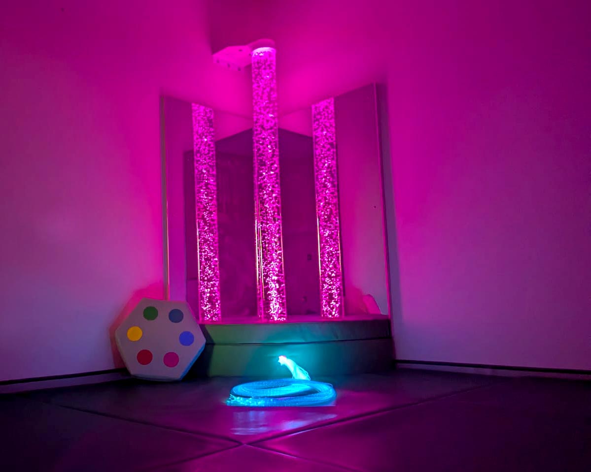 Interactive Bubble Tube With User Controlled Colour Switch and Fibre Optic Harness