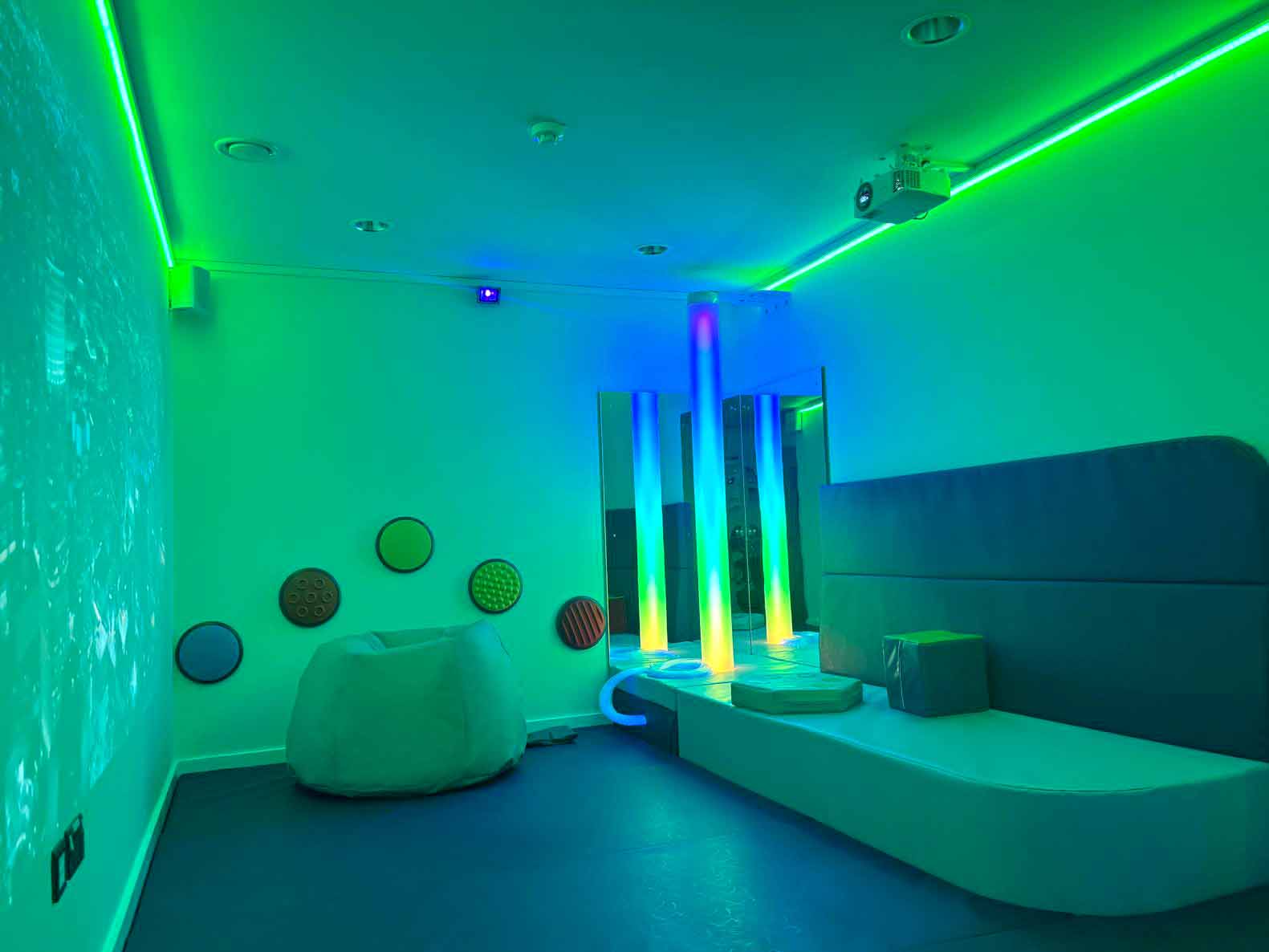 School Sensory Room at Dovers Green School in Surrey By Sensory Technology