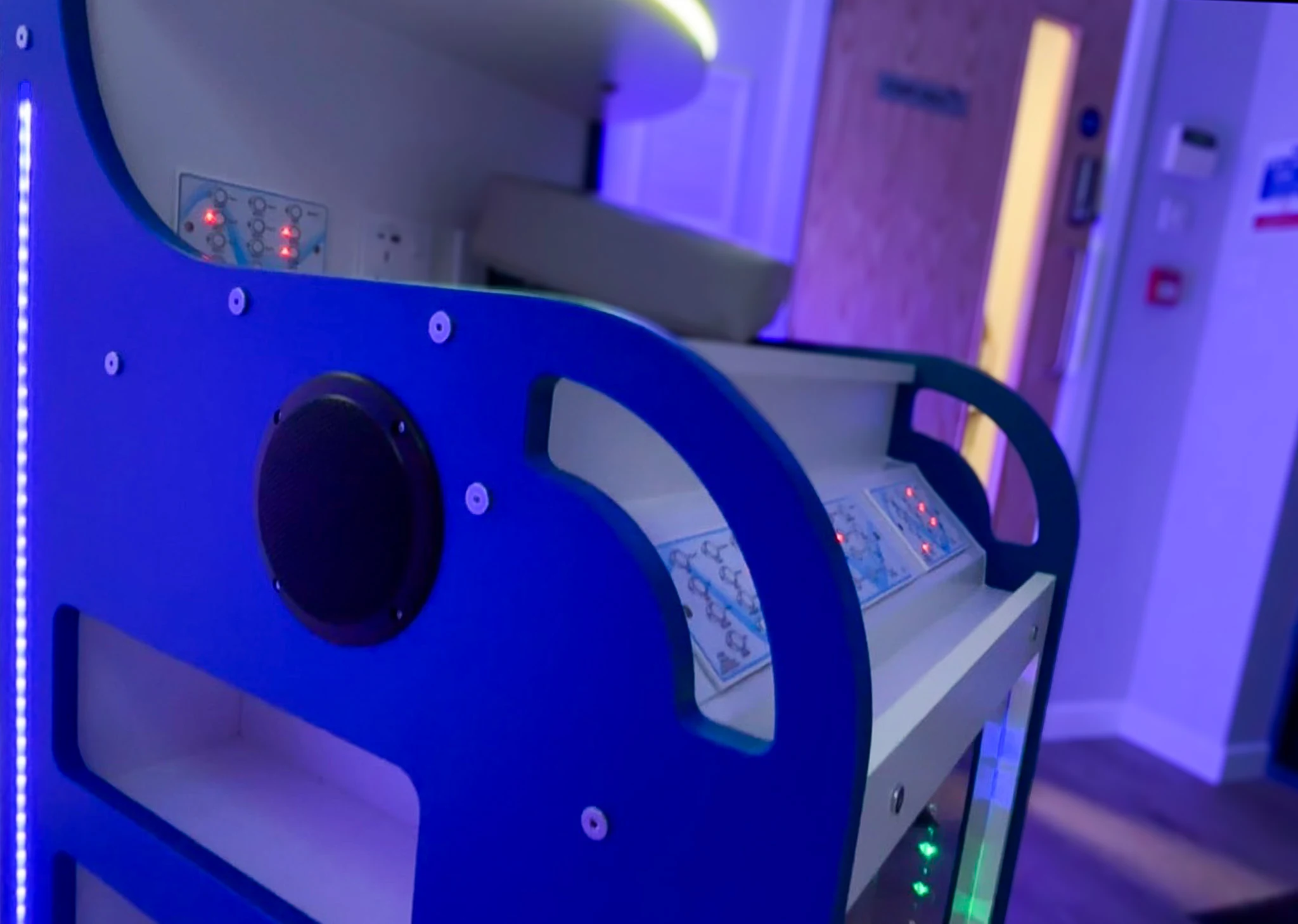 Mobile sensory room solution for shared environments